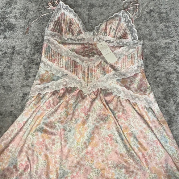NWT For Love and Lemons Dress Size: Large - Picture 2 of 7